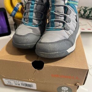 Merrell Gray and Blue Rain & Snow Boots with Durable Design
